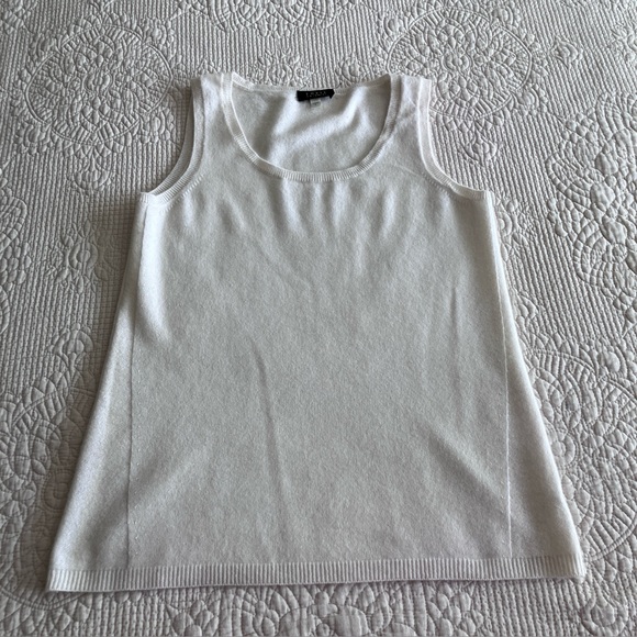 Forte Sweaters - Forte white sleeveless cashmere shell/sweater